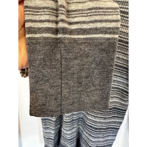 Title Nine Women's XL Merino Wool Gray Lightweight Top - Picture 5 of 6